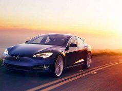 Noruega propone un “impuesto Tesla” Tesla Model S con puesta de sol al fondo