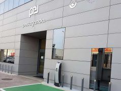 El Grupo Peisa inaugura un punto de recarga en sus instalaciones de Gandía Punto de recarga de vehículo eléctrico en la sede del Grupo Peisa en Gandía