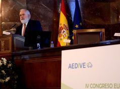 La 5ª Edición del Congreso Internacional sobre Movilidad Eléctrica, el 23 y 24 de octubre Arias Cañete inaugurando el congreso del Vehículo Eléctrico