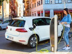 Las matriculaciones de vehículos eléctricos deberán triplicarse en 2020 para cumplir con los objetivos de Transición Ecológica