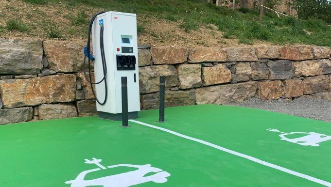 CargaCoches estrena nuevos cargadores en carretera