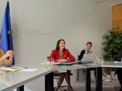 Europa pone el foco en el vehículo eléctrico, la Industria 4.0, la movilidad conectada o el almacenamiento energético Primera mesa de la Automoción de Industria