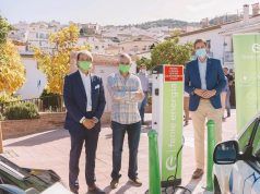 Feníe Energía estrena un nuevo punto de carga en Málaga Feníe Energía instala un punto de carga en Casabermeja