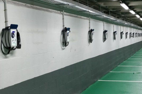 Fenie propone a la CNMC un peaje menor para los puntos de recarga de pequeña potencia