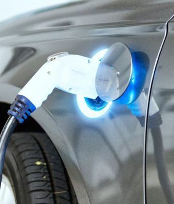 ¿Cuánto cuesta cargar un vehículo eléctrico? Un análisis comparativo de Selectra sobre los precios actuales de la recarga