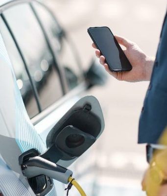 Un paso más hacia la electrificación: Instalación de puntos de recarga en comunidades de vecinos