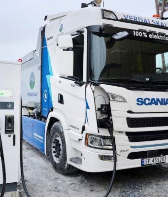 ABB E-mobility colabora con Scania a nivel mundial con soluciones de carga de vehículos eléctricos