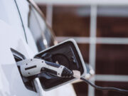 Fegicat llama a revisar la normativa para infraestructuras de recarga de vehículos eléctricos en Cataluña