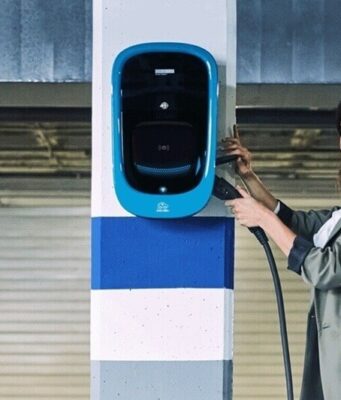 Caso de éxito: EBM Mercurio y Orbis impulsan la electromovilidad con energía solar