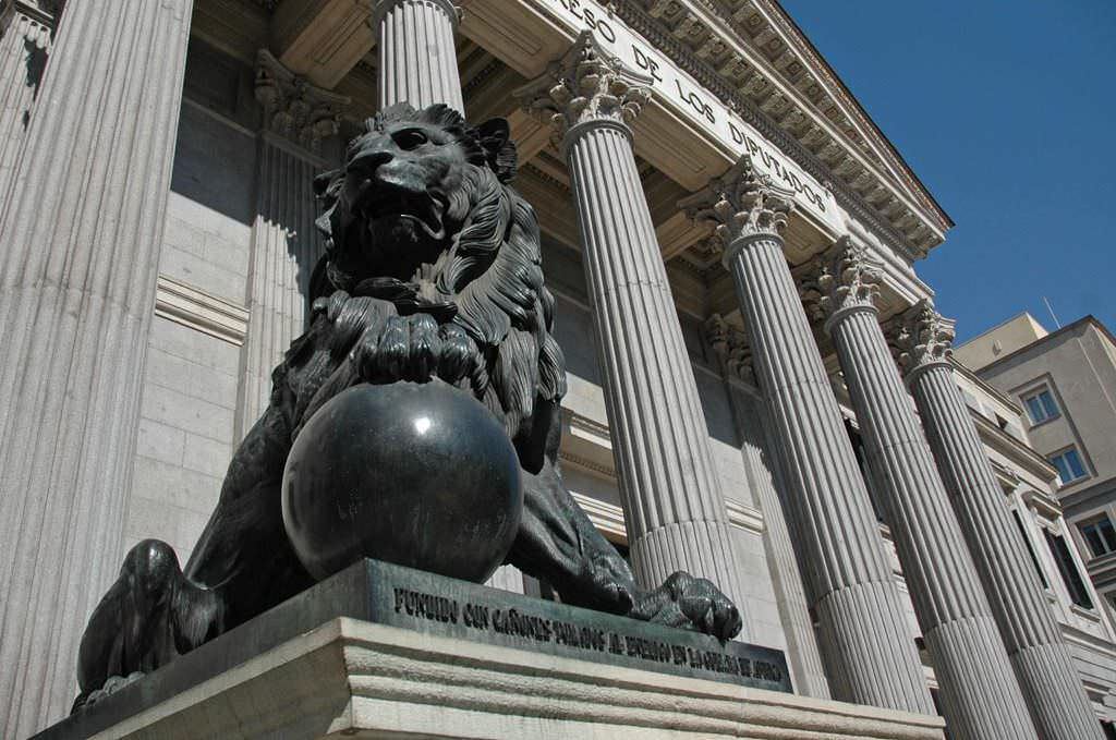 La PMcM hace pública en el Congreso la lista de constructoras morosas del IBEX