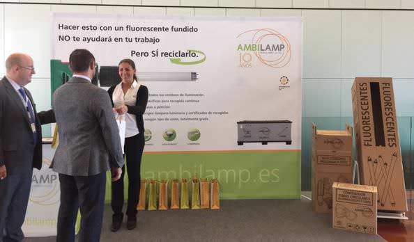 Ambilamp lleva el reciclaje al XVII Congreso de Fenie