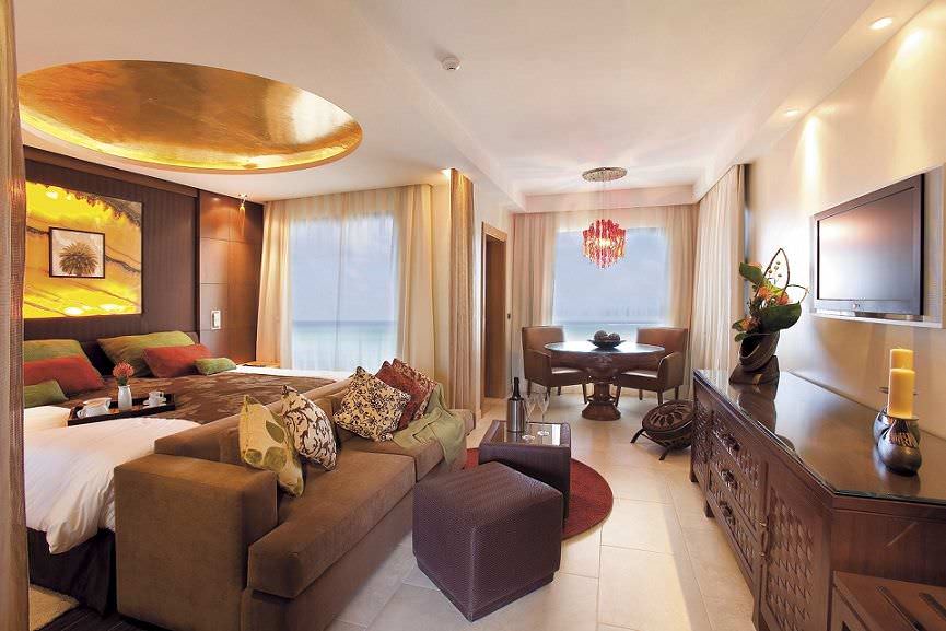 AXA Assistance y Philips Ibérica acuerdan proveer iluminación para el hogar