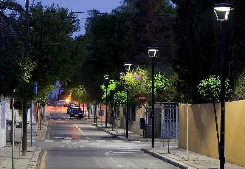 Anfalum denuncia “riesgos de seguridad para las personas” tras las compras en alumbrado público de la Diputación de Valencia