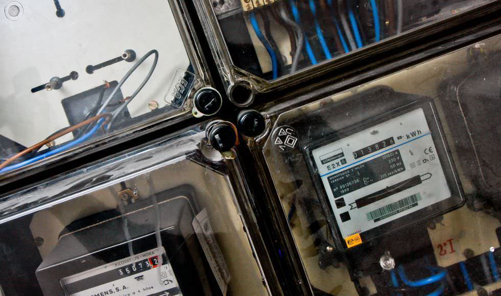 Cómo demandar a tu eléctrica si te acusan de manipular el contador