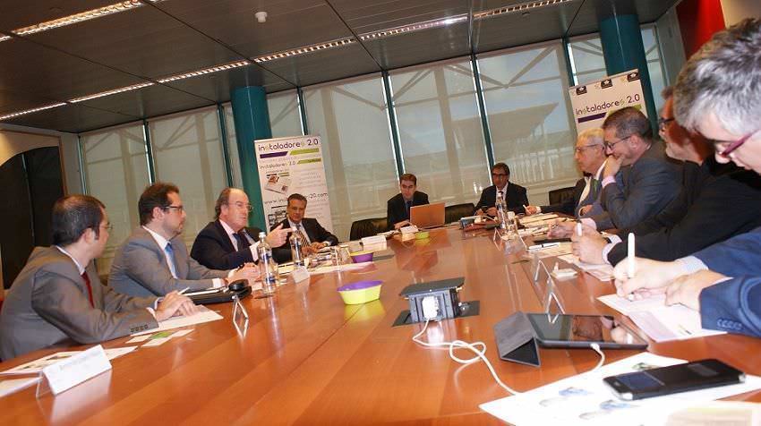 Mesa de Debate "Nuevas Alternativas de negocio para las empresas instaladoras"