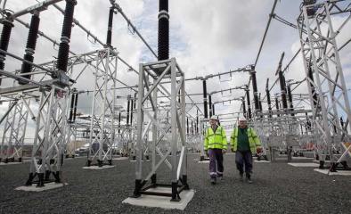 Las comercializadoras eléctricas cambian los contratos sin consultar al consumidor, según la CNMC