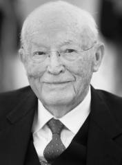 Oswald Hager, fundador del Grupo Hager