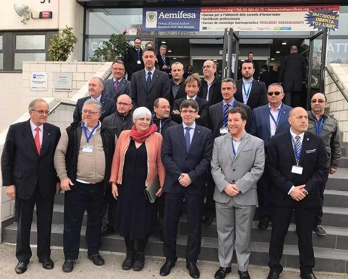 El presidente de la Generalitat visita la sede de Aemifesa
