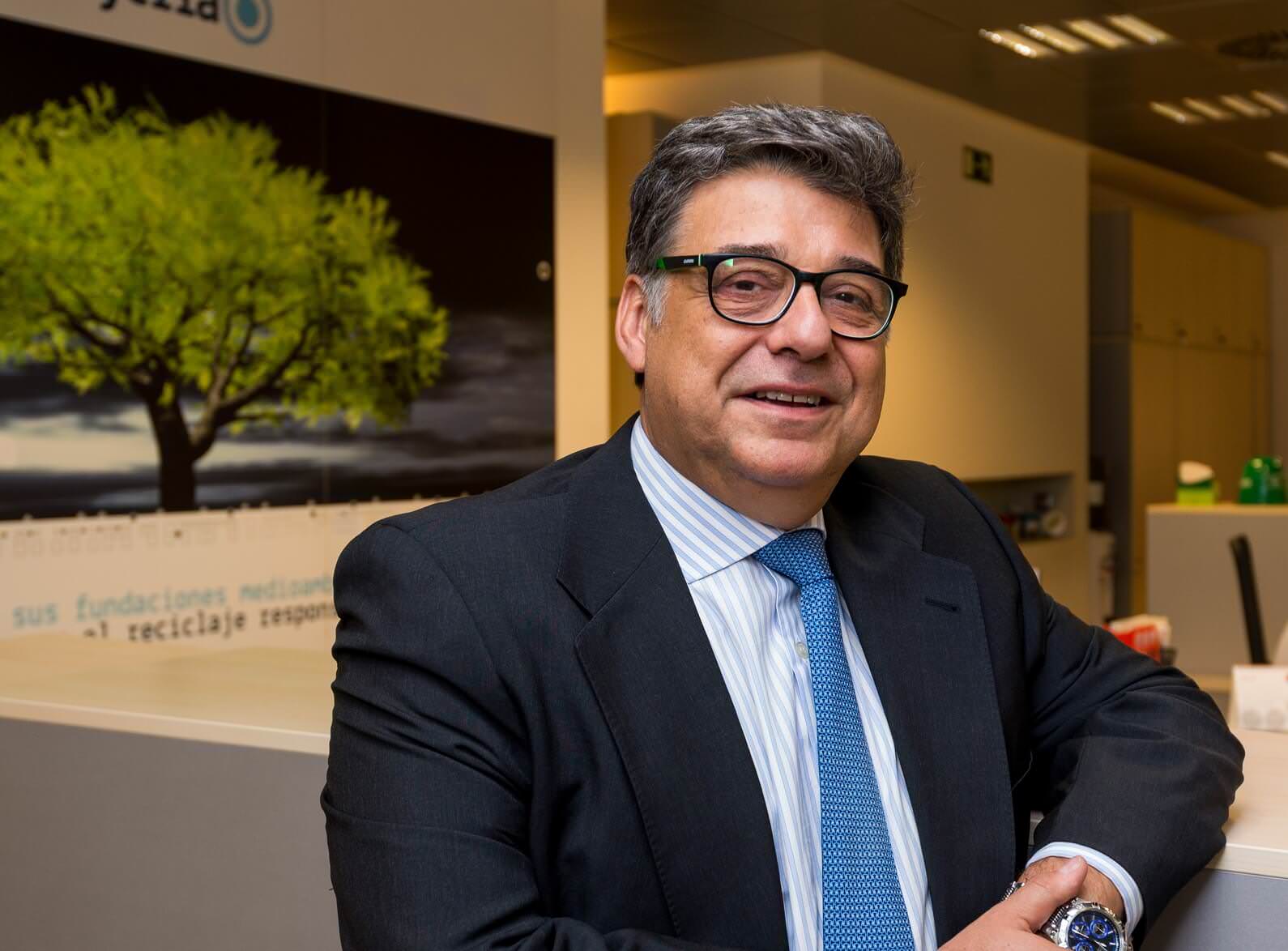 José Pérez, Ecolum