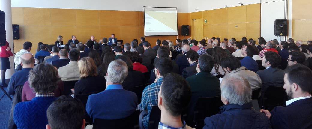 Unef reivindica el autoconsumo en Genera