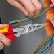 Alicate para instaladores pelando cable
