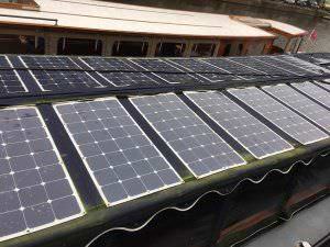 Placas fotovoltaicas en Holanda sobre barco