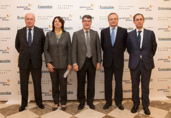 El ministro de Industria reivindica la apuesta por el continuismo en materia energética