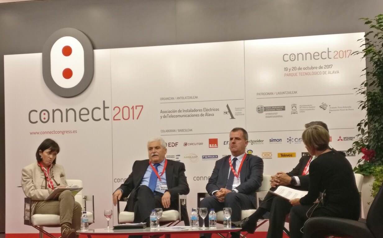 Mesa Redonda con Enrique del Valle Nuria Gisbert Marcial Alzaga y Juan Ugarte