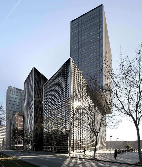 Schneider dota al nuevo edificio de Cuatrecases en Barcelona un sistema para gestionar la iluminación