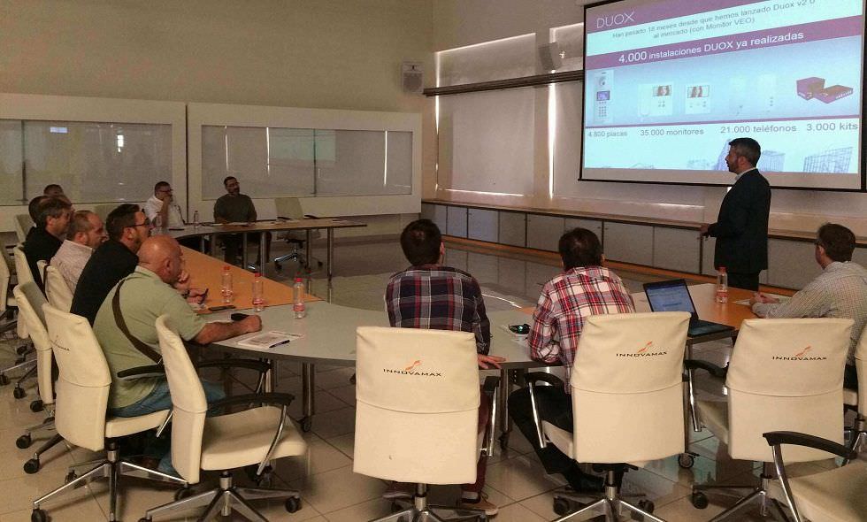 Fermax presenta Duox&Photocaller en toda España