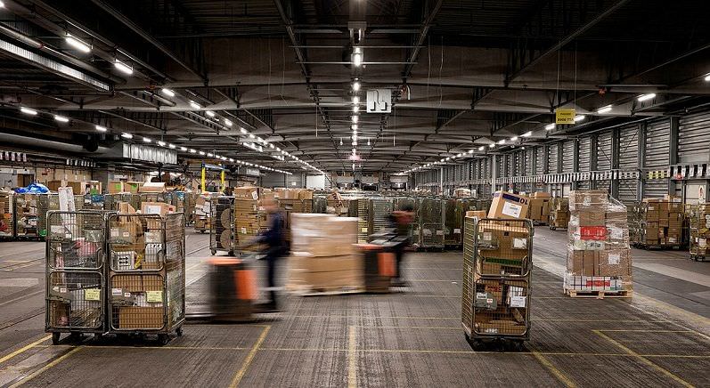 Ledvance refuerza su gama de luminarias en el ámbito industrial