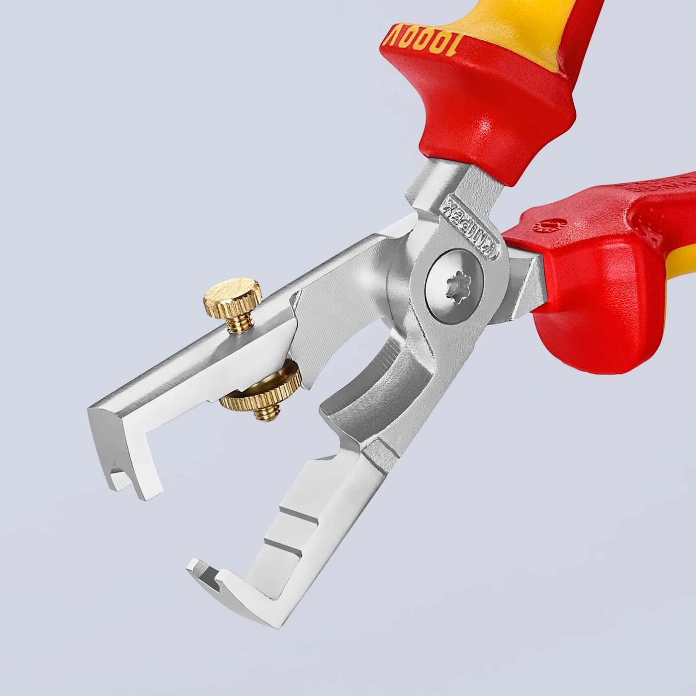 Alicate multifunción Knipex StriX para cortar y pelar con el mismo alicate 1366180-00-HL-A-01