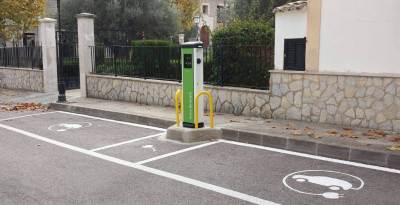 Feníe Energía instala más de 400 puntos de recarga en 2017 en toda España