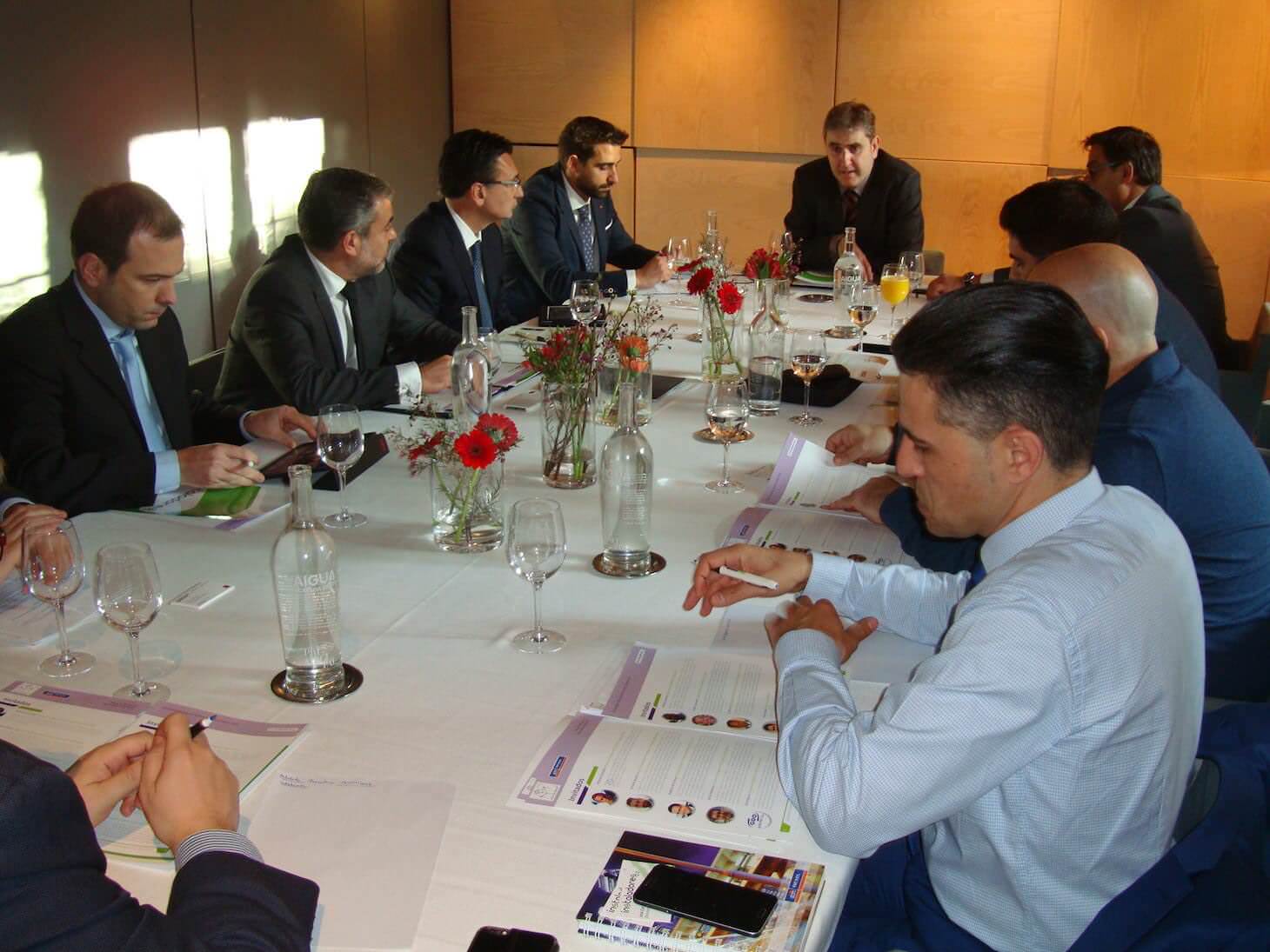 Inicio de la Mesa de Debate Necesidades del Socio Industrial ABM REXEL e Instaladores 2 en Barcelona