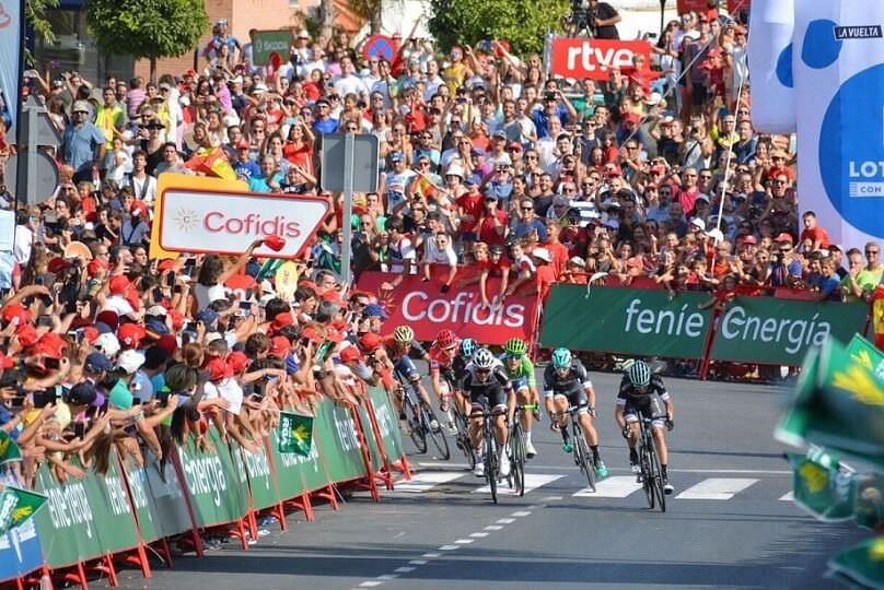 Feníe Energía busca voluntarios para una “experiencia inolvidable” en La Vuelta