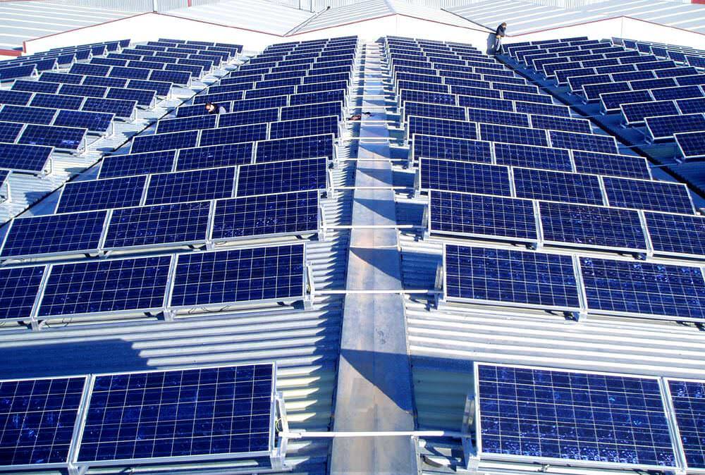 Unef apuesta por la accesibilidad y trámites simplificados para el autoconsumo de energía