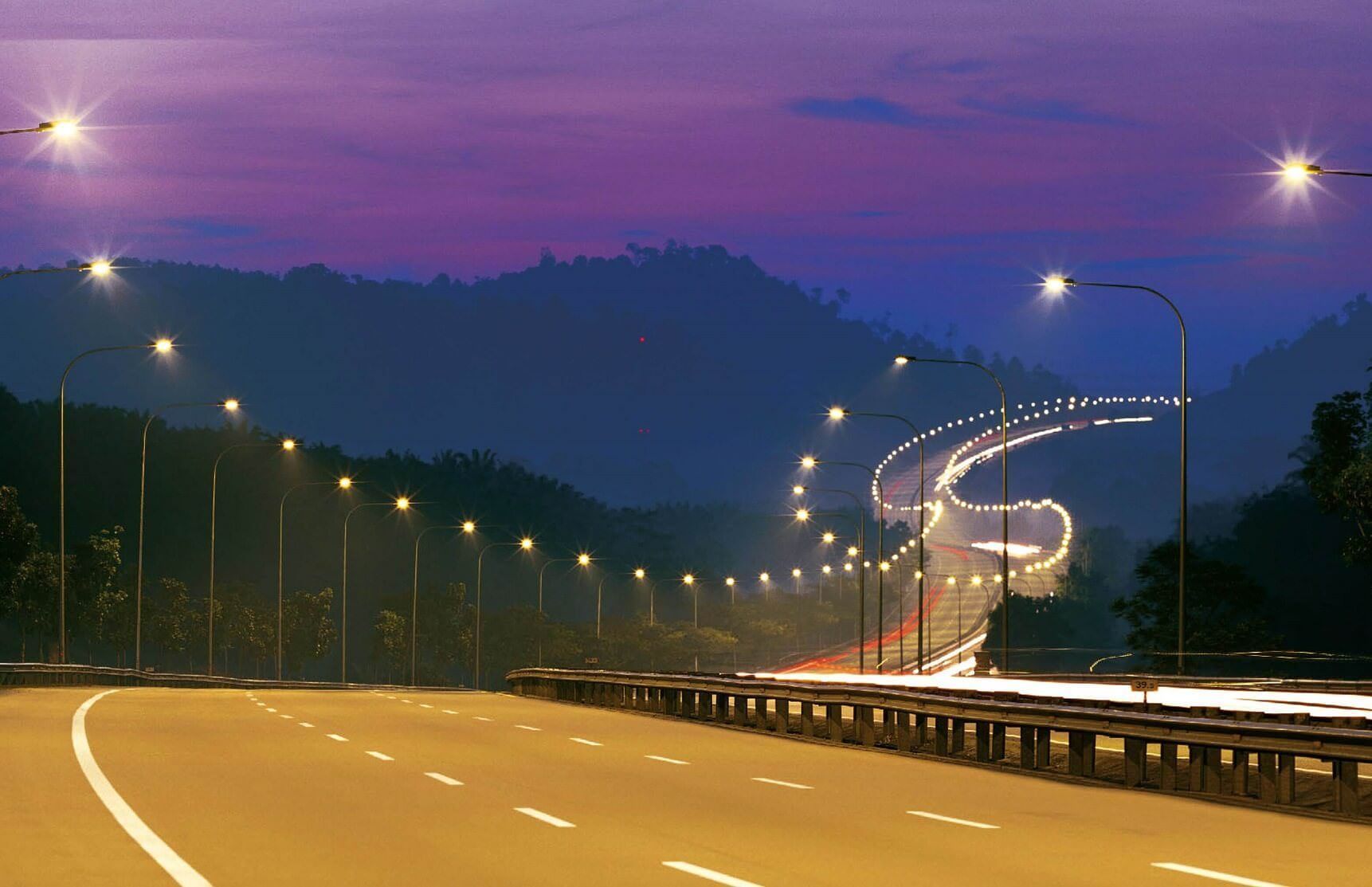El 90% de las carreteras están mal iluminadas, según Anfalum