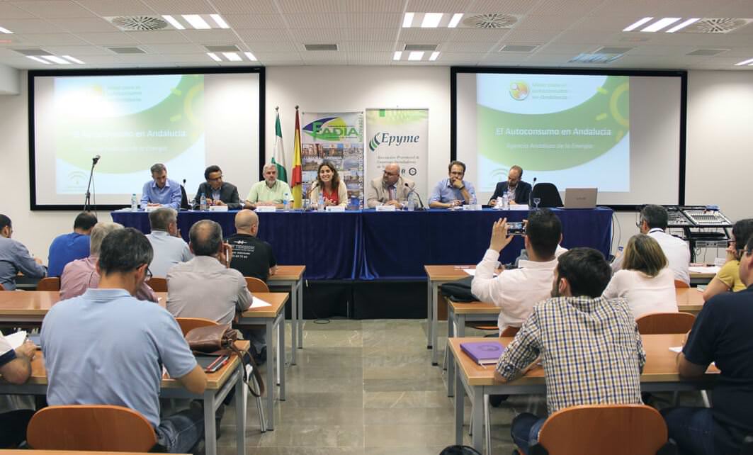 Medio millar de instaladores en las jornadas organizadas por Fadia sobre autoconsumo