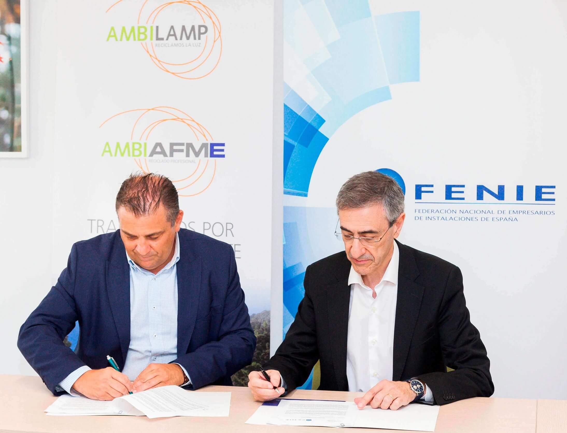 Ambilamp/Ambiafme acuerdan con Fenie fomentar el reciclaje entre los instaladores