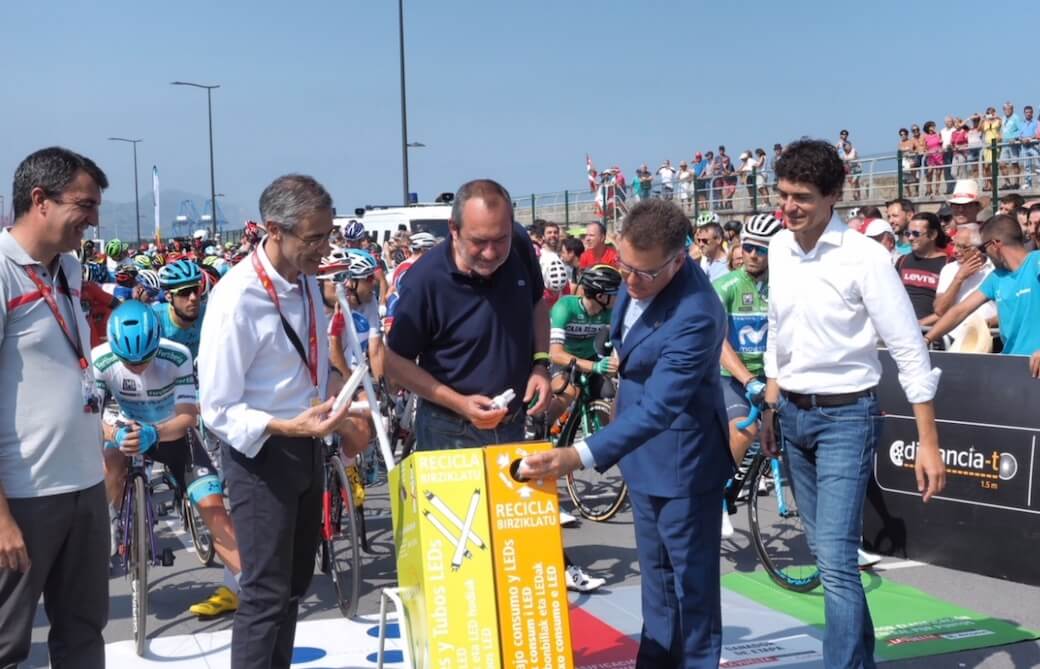 La Vuelta 2018 mantiene su compromiso con el reciclaje de lámparas, junto a Ambilamp