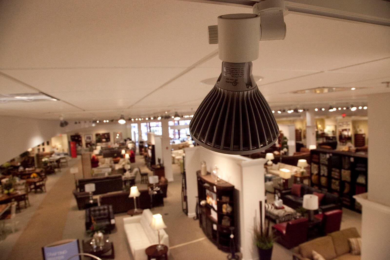 Europa dice adiós a las lámparas halógenas