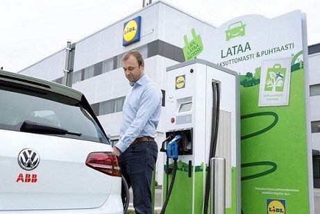 Lidl impulsa la tecnología de carga rápida de ABB en toda Finlandia