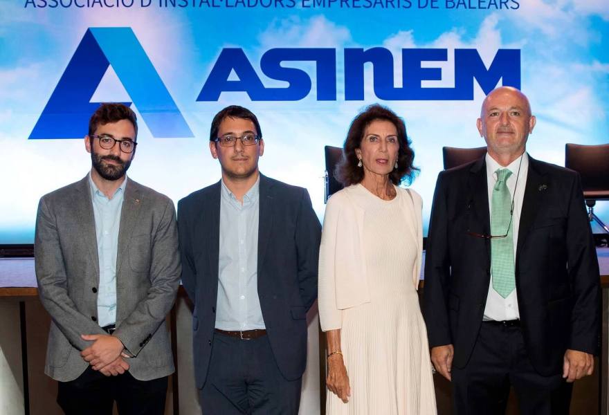 Asinem premia a la Confederación Empresarial Balear durante su Acto Institucional