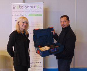 Miguel Navarro recibe su premio