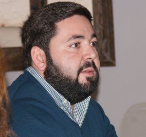 David Lázaro, Asemiet