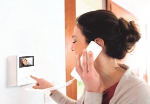 Tegui estrena la nueva serie 8 de porteros y videoporteros