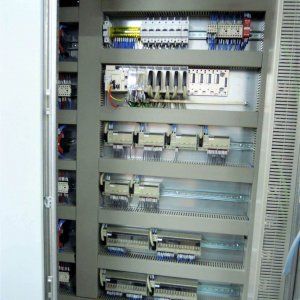 Soluciones de Rittal en el cableado del cuadro eléctrico de un teatro en Omán