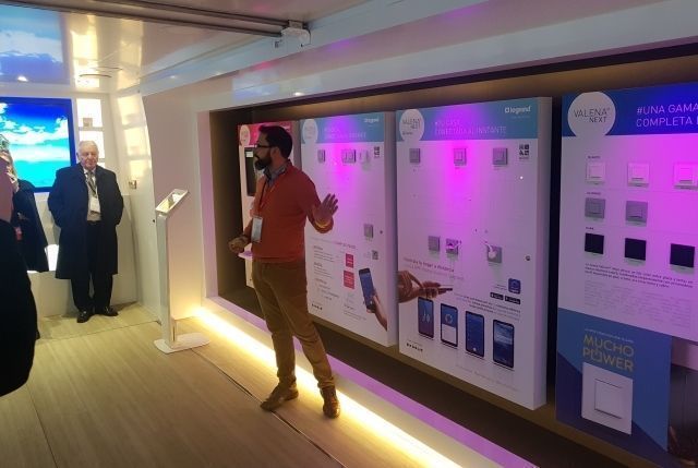 Legrand presenta Valena Next, ante más de 300 directivos de la distribución de material eléctrico