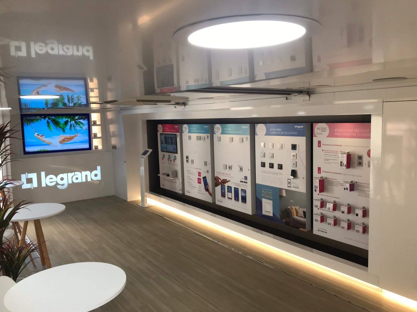 “Valena TM Next On Tour” acerca el Hogar Conectado a cada vivienda