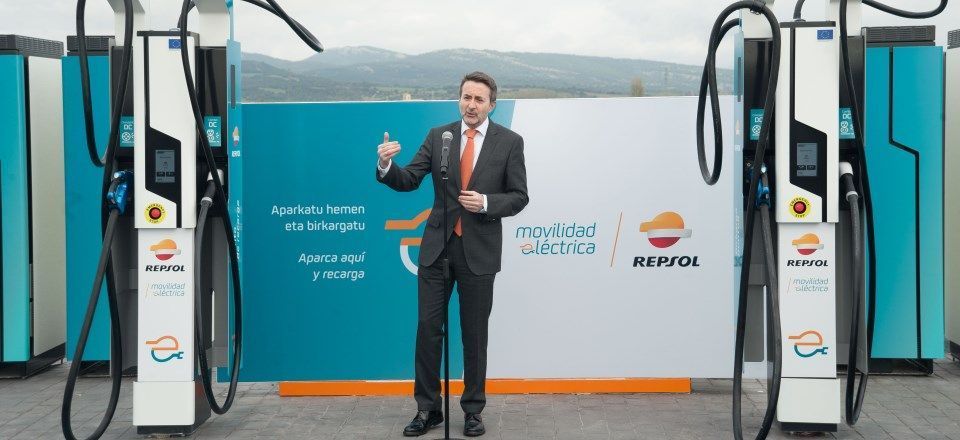 Repsol inaugura en Álava su primer punto de recarga ultra-rápida